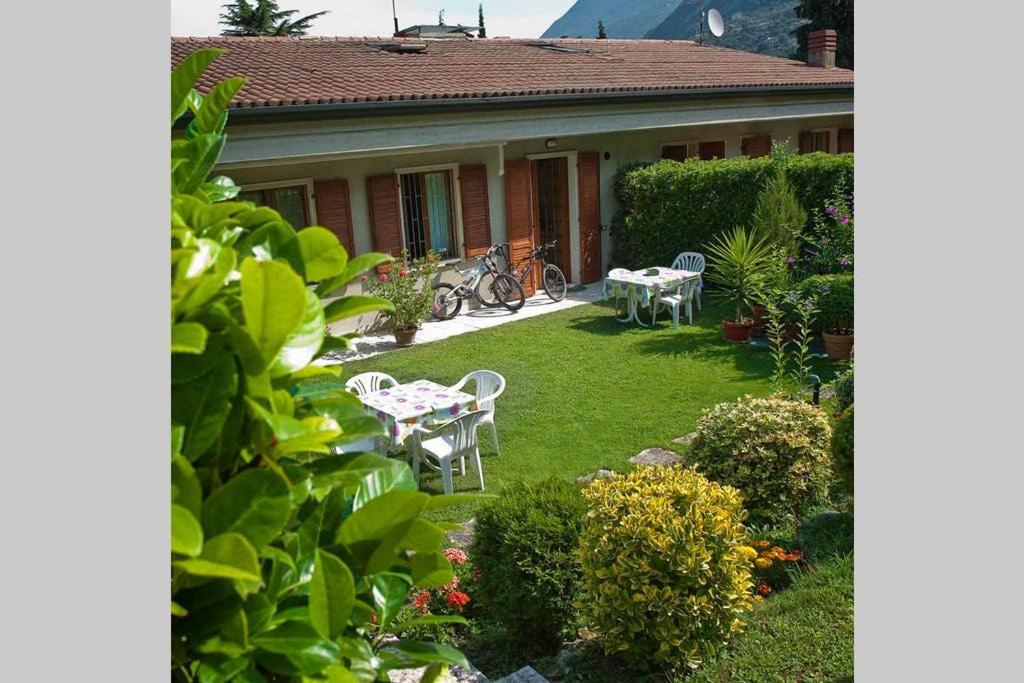 Casa Facchinetti Orange Apartment มัลเชซิเน ภายนอก รูปภาพ